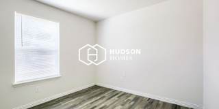 1110 Jones Street Gallery 9