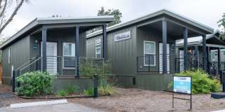 Casata Austin Gallery 41