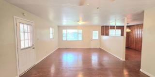 Quaint 3-Bedroom Home Gallery 6