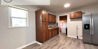 3 Bed 1 Bath Newly Renovated Gallery 1