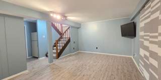 Beautiful Newington Forest Townhome Gallery 27