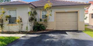 6766 NW 69th Ct Gallery 1