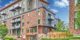 Redmond Square Gallery 25