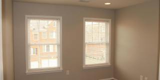 47567 ROYAL BURNHAM Terrace Gallery 17