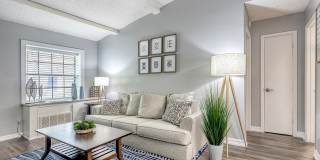 Sherwood Oaks Gallery 5