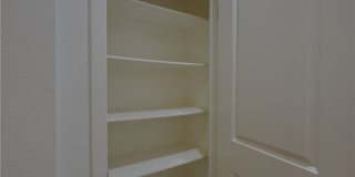 2710 Valor Gallery 28