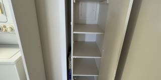 Large 2/2 Waikiki Condo with Parking, Lanai, A/C & W/D in unit! Gallery 19