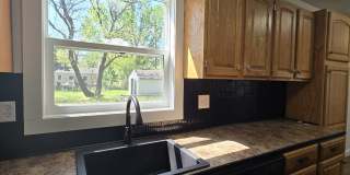 1121 Luther East Gallery 9