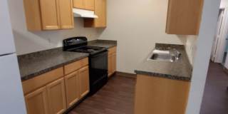 #410 OAK MANOR Gallery 4