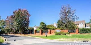 11733 Ridgeway Park Drive Gallery 18