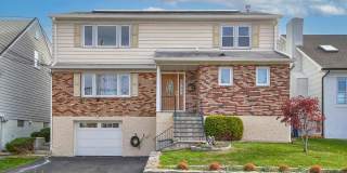 222 Gainsborg Avenue E Gallery 1