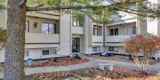 2 bedroom, 2 bath condo - Available April 2026 Gallery 1