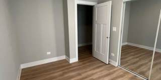 422 W Belden Ave Gallery 10