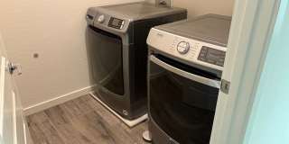 Modern 3-Bedroom + Loft + Den in Gated Phoenix Community with Mountain Views Gallery 25