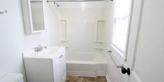 One Bedroom Duplex in North Kansas City Gallery 8