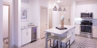 Magnolia off Henderson Gallery 8