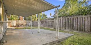 Beautifully Updated 4 Bed 2 Bath Home Gallery 33