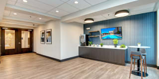 The Pacifica Gallery 24