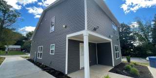 Pre-Leasing Now for 2026 UK School Year! Gallery 15