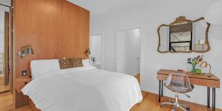 95 Avenue B Gallery 10