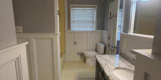 115 Adams Avenue Gallery 61