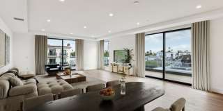 725 N Croft Ave unit: 110 Gallery 11