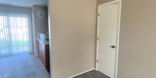 Southdale Square Gallery 33