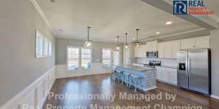 4 BD/3.5 BA plus Bonus Room with Open Floorplan and Fenced Back Yard Gallery 5