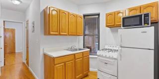 796 Ninth Avenue Gallery 6