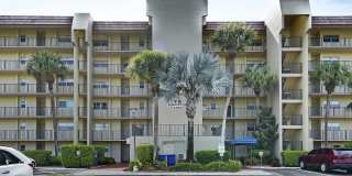 3755 Via Poinciana Gallery 4