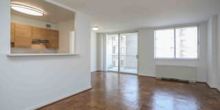 The Seville Apartments Gallery 1