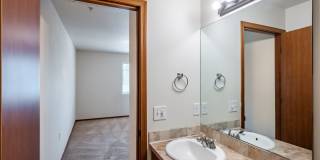 Newcastle Place Apartments Gallery 36