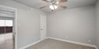 Hadley at Bellmar Gallery 2