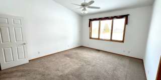 Dog Friendly 3 bed 2 bath Home Dog Friendly 3 bed 2 bath Home Gallery 21