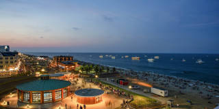 Pier Village Gallery 25