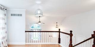 4 Bed home in Olathe- Quick access to I-35 Gallery 17