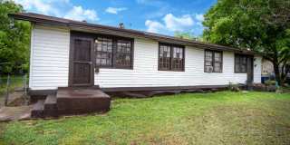 Renovated Home Near Downtown Gallery 1