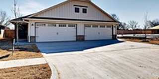 Beautiful 2 Bedroom, 2 Bathroom Duplex with 2 Car Garage close to Tinker Air Force Base Beautiful 2 Bedroom, 2 Bathroom Duplex with 2 Car Garage close to Tinker Air Force Base Gallery 1