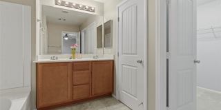 7135 Elder Street Gallery 33