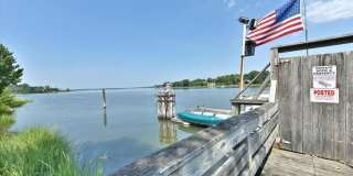 320 E Shore Road Gallery 19