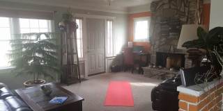 Charming 2 Bedroom Home Near Pioneer Park, Hospitals & Schools! Gallery 3
