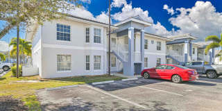 ~2 bed/2 bath UPDATED condo at The Cove on Six Mile Gallery 1