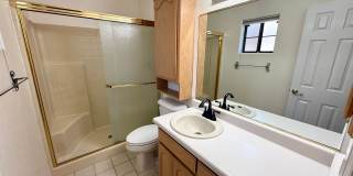 Updated 3 Bedroom, 2 Bathroom Home in Central Kingman – Across from the Mohave County Fairgrounds! Gallery 32