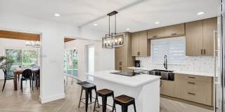 911 N Northlake Dr Gallery 3