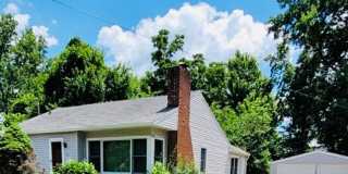 Great location -2BR, 2BA with Yard and Garage Gallery 6