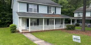 Charming 2-bedroom, 1.5-bath townhouse located in the desirable Irmo area near the Lake Murray Dam! Gallery 1
