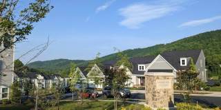 4758 LOYOLA WAY Gallery 1