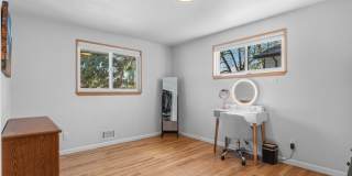 Spacious 5-Bedroom Ranch Backing to the High Line Canal in Littleton Gallery 15
