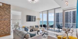 17475 Collins Ave Gallery 1