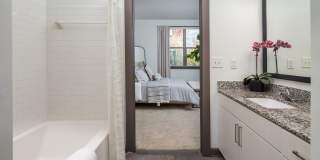 550 Northridge Gallery 11